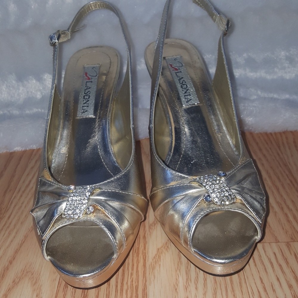 Formal pumps